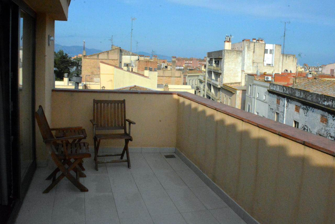 Apartament La Placeta Figueres ภายนอก รูปภาพ